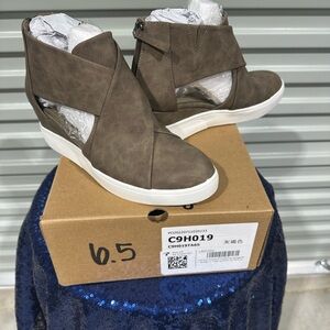 Casual Taupe Wedge Sneaker with Side Cutouts